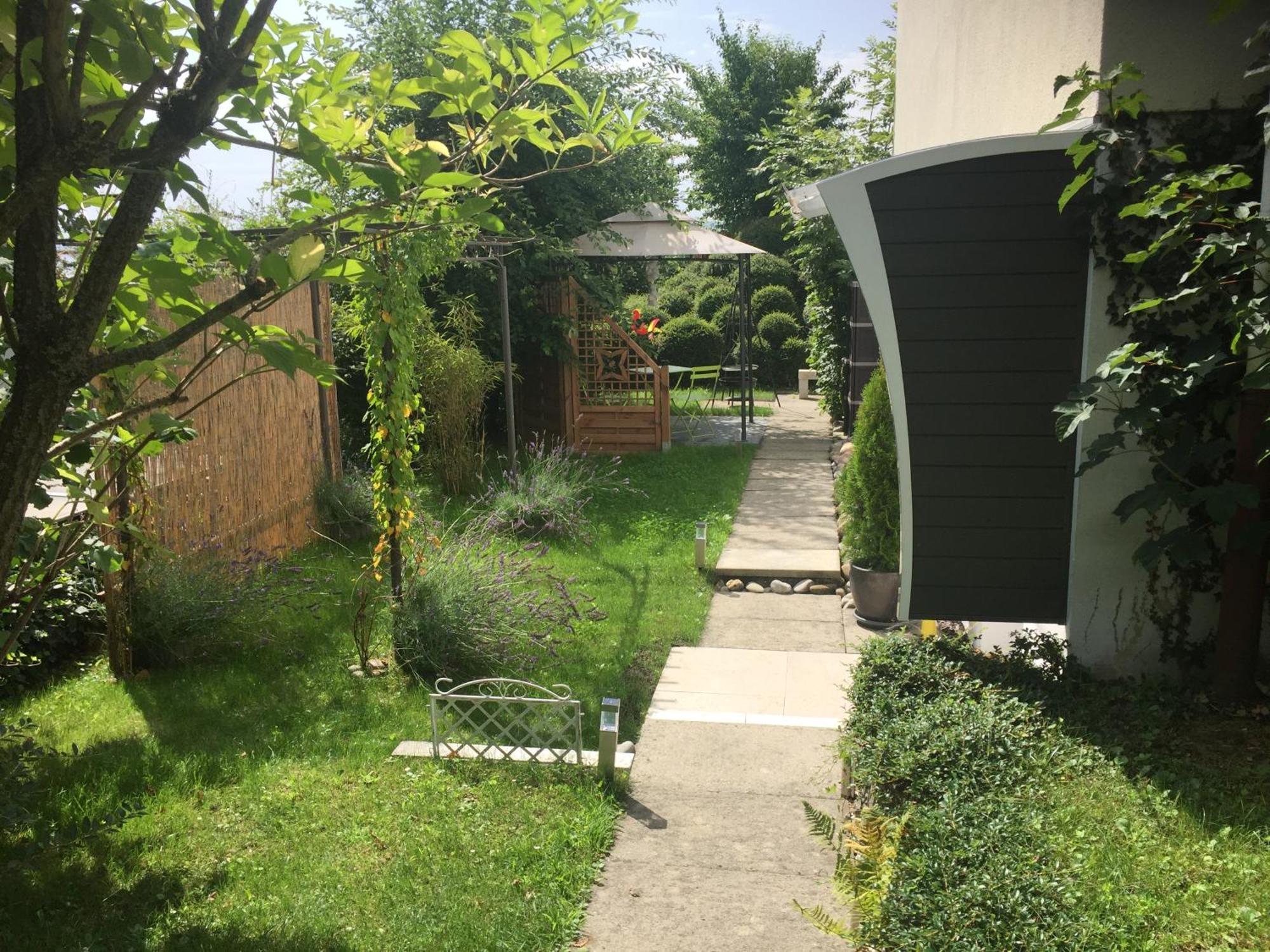 Joline Private Guest Apartment Just Feel At Home Jens Exterior foto